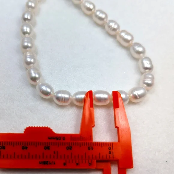 REAL - 9-10mm Baroque Pearl Necklace - Picture 10 of 11